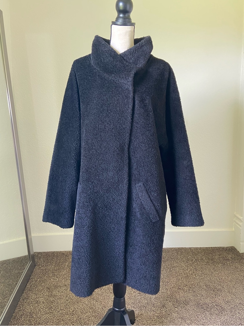 Eileen Fisher Wool/Alpaca Blend Women’s Coat Black Medium